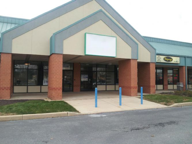 Woods Edge Plaza